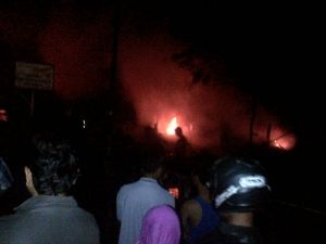 Rumah Toke Perabot Ikut Ludes Dilahap Si Jago Merah di Japura Inhu, Abdul Nuar: Saat Kebakaran, Saya Mengantar Pesanan Lemari ke Airmolek