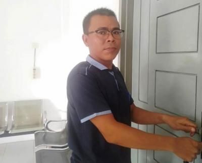 Awalnya Bergaji Rp400 Ribu, Ini Sosok Penjaga Kamar Mayat RSUD Arifin Achmad Riau yang Terampil Menjahit Organ Manusia