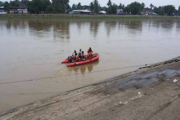Dua Hari Tenggelam di Sungai Kuantan, Nenek 80 Tahun Belum Juga Ditemukan