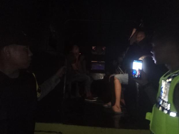 80 Orang Penghuni Rutan Akhirnya Dievakuasi ke Gedung Tengku Mahratu Siak