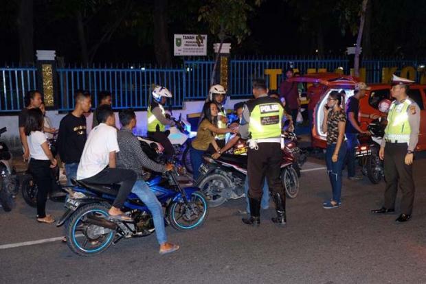 Ratusan Remaja yang Rata-rata Pelajar Terjaring Razia Balap Liar dan Geng Motor di Pekanbaru