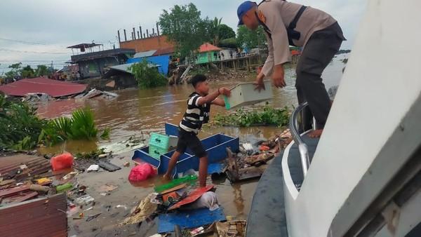 Pj Gubernur akan Tinjau Lokasi Longsor di Tembilahan, Dijadwalkan Sekaligus Serahkan Bantuan kepada Korban Bencana