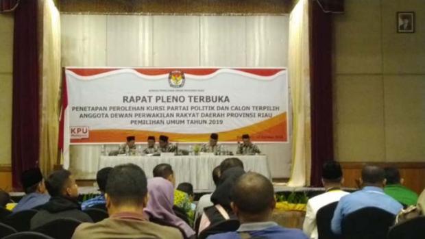 KPU Tetapkan Perolehan Kursi dan Calon Terpilih DPRD Provinsi Riau, Berikut Rinciannya