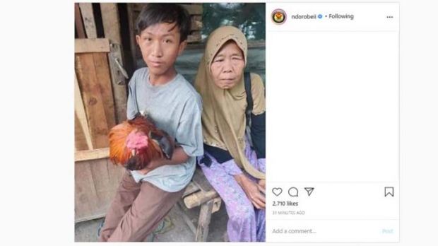 Kasihan, Siswa Miskin Ini Harus Jual Ayam Satu-satunya demi Beli HP untuk Belajar <i>Online</i>