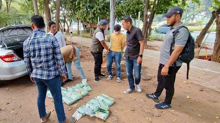 <b>Dibuntuti dari Pekanbaru, Polisi Gagalkan Penyelundupan 30 Kg Sabu ke Jakarta</b>