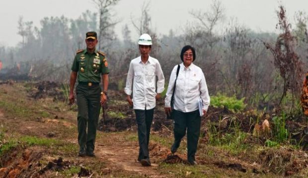 Warga Riau Kecewa Jokowi Cuma Datangi Bekas Lahan Terbakar yang Sudah ”Dibagus-bagusin” dan Tak Kunjungi Korban Keganasan Asap di Rumah Sakit