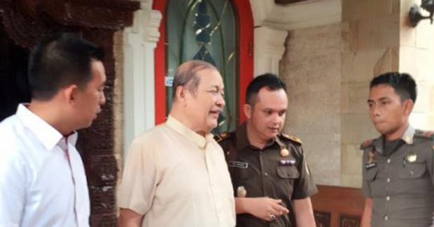Tampak Lebih Kurus, Thamsir Rachman Diperiksa Dulu di Puskesmas sebelum Dijebloskan ke Penjara