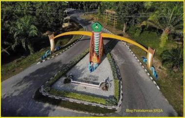 buniversitas-lancang-kuning-jadi-pts-terbaik-pertama-di-riau-versi-uniranks-2026b