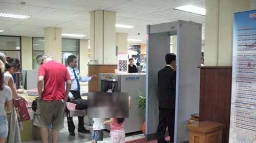 Oknum Brimob Ketahuan Bawa Sabu 2,9 Gram saat Lewati <i>X-Ray</i> Bandara SSK II Pekanbaru