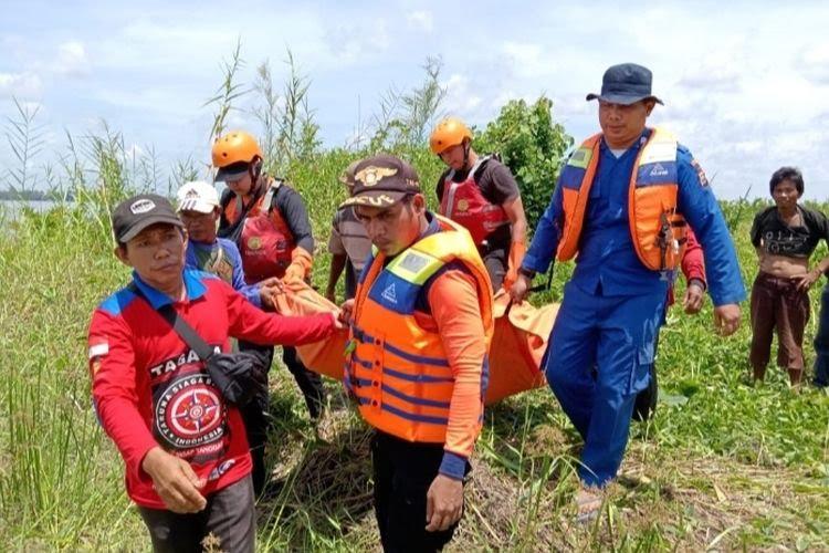Abadikan Momen Langka Gelombang Besar di Sungai, Pria 29 Tahun Tewas Tersapu Ombak ”Tujuh Hantu” di Pelalawan Riau