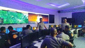 PotretNews.com Oknum Polisi Bentak-Bentak Kapolda yang Sedang Meneleponnya karena Tak Percaya si Penelepon Jenderal Berbintang Dua