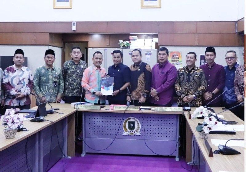 <b>DPRD Riau Gelar RDP dengan Komisi Penyiaran Indonesia Daerah</b>