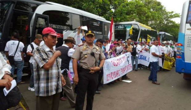 Ribuan Orang dari Riau ”Geruduk” Istana Negara, Ini Tuntutannya