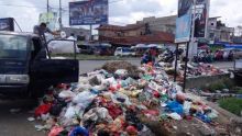 sampah-masih-menumpuk-di-sejumlah-titik-di-wilayah-kota-pekanbaru-masyarakat-buang-sampah-di-luar