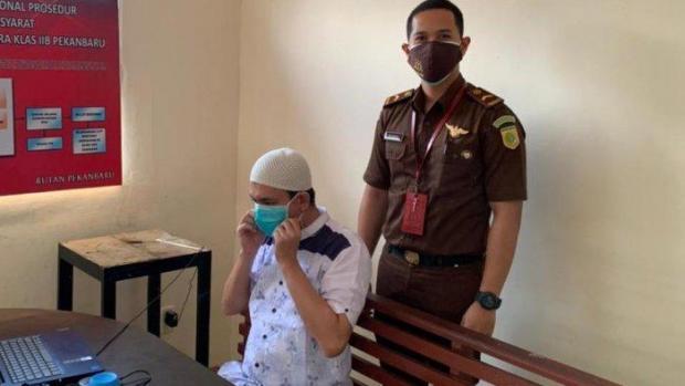 Terbukti Korupsi Dana PMBRW, Eks Camat Tenayanraya Pekanbaru Abdimas Divonis 5 Tahun Penjara