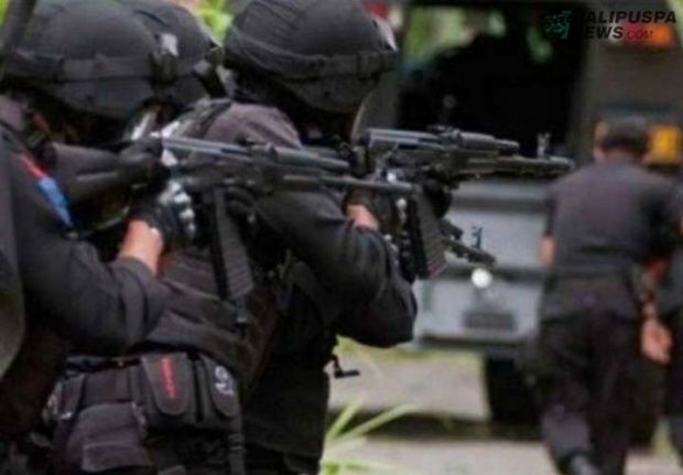 5 Terduga Teroris Ditangkap Densus 88 di Riau