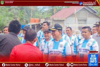 bini-pesan-penting-wakil-bupati-rokan-hulu-saat-membuka-turnamen-sepak-bola-knpi-cupb
