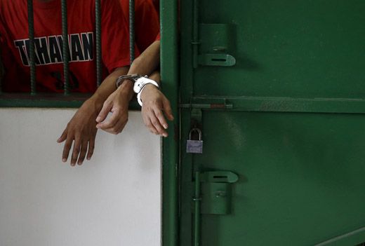 Dua Hari Hirup Udara Bebas setelah Kabur dari Tahanan Polsek Siak, Samsul Arifin Ditangkap di Rumah Saudaranya di Desa Sepahat Bengkalis
