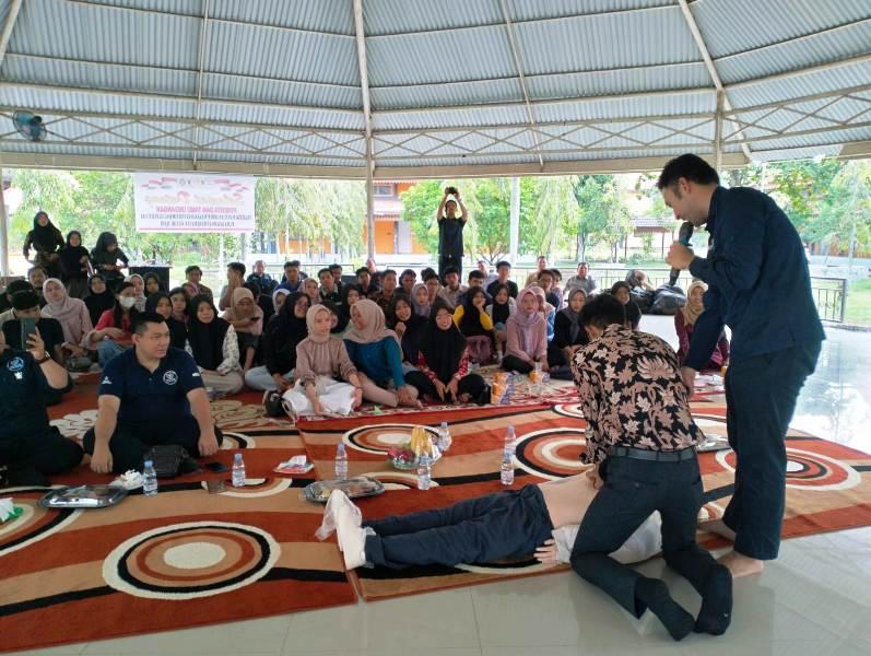 KREKI Riau Peringati HUT ke-5 Sekaligus Gelar Pelatihan BHD Bersama IKA FISIP UNRI