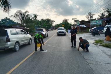 bgagal-menyalip-kakak-beradik-mahasiswi-unri-asal-payakumbuh-tewas-terlindas-truk-di-jalan-lintas