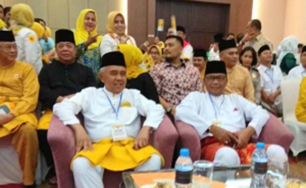 Meriahnya Adu Yel-yel Pendukung Calon Gubernur Riau Saat Acara Pengundian Nomor Urut di Hotel Mewah