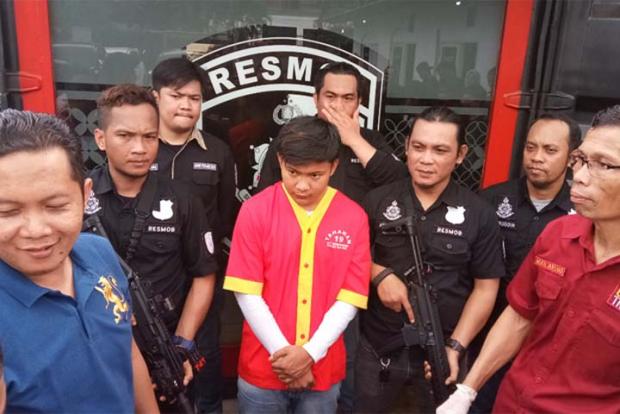Pria Pembawa Sabu Kiriman dari Pekanbaru Ditangkap Saat Mendarat di Bandara Sultan Hasanuddin Makassar