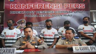 palsukan-suratsurat-dua-oknum-bp-batam-jadi-tersangka-mafia-tanah-kavling-di-batam