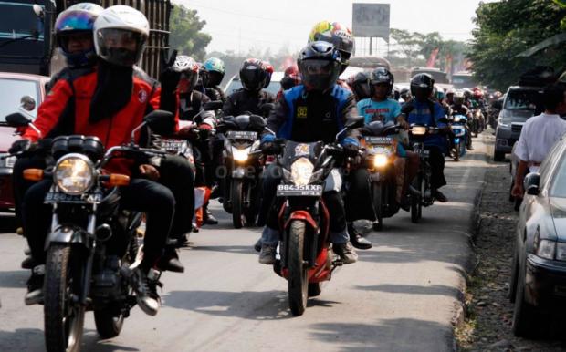 Per Jam, 200 Kendaran Pemudik Melintasi Jalan Lintas Timur Jambi-Riau