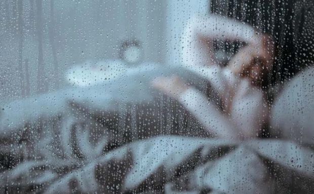 Gangguan Psikosomatik Ancam Jiwa Orang yang Kebanyakan Baca Informasi Corona