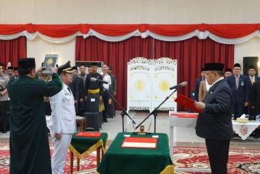 pj-gubri-lantik-risnandar-mahiwa-sebagai-pj-wako-pekanbaru