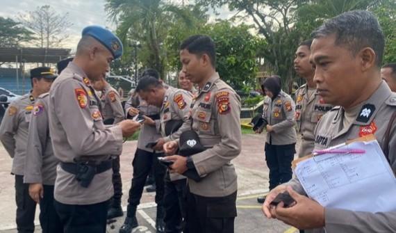 <b>Pastikan Netralitas Pada Pilkada Serentak 2024, Ponsel Personel Polres Inhu Pun Turut Diperiksa</b>