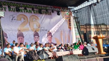 bpacu-jalur-hut-ke26-kabupaten-kuantan-singingi-resmi-dibuka-diawali-gerak-jalan-santaib