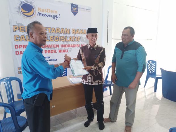 Ali Azhar Resmi Mendaftar Jadi Bacaleg Nasdem Provinsi Riau