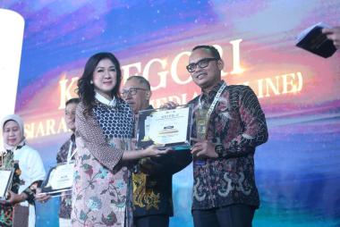 bterbaik-siaran-pers-pemprov-riau-raih-anugerah-media-humas-2025b