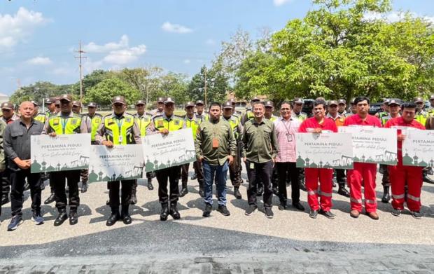 Berbagi Bersama, PHR Salurkan 5.231 Paket Sembako Lebaran ke Mitra Kerja