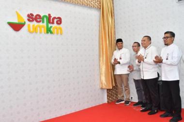 brk-syariah-buka-sentra-umkm-di-kantor-arifin-achmad-demi-wujudkan-misi-untuk-kesejahteraan-umat