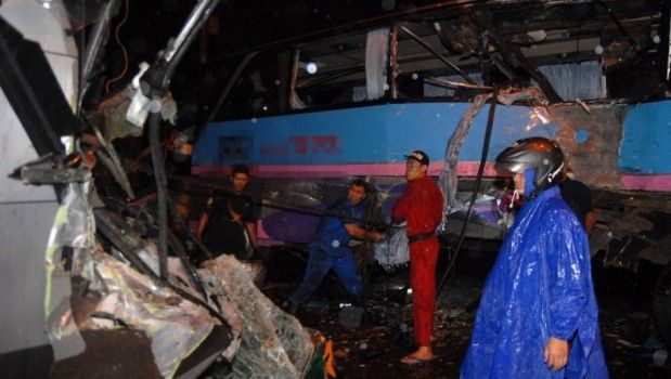 Tabrakan Beruntun 3 Bus di Dekat Perbatasan Riau-Sumut, 4 Nyawa Melayang
