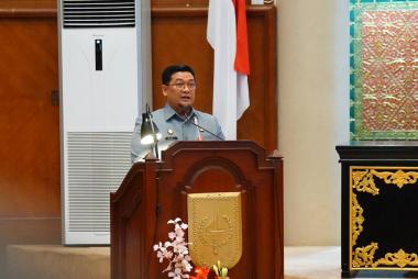bpemprov-riau-respons-pandangan-dprd-tegaskan-komitmen-perbaiki-tata-kelola-keuanganb