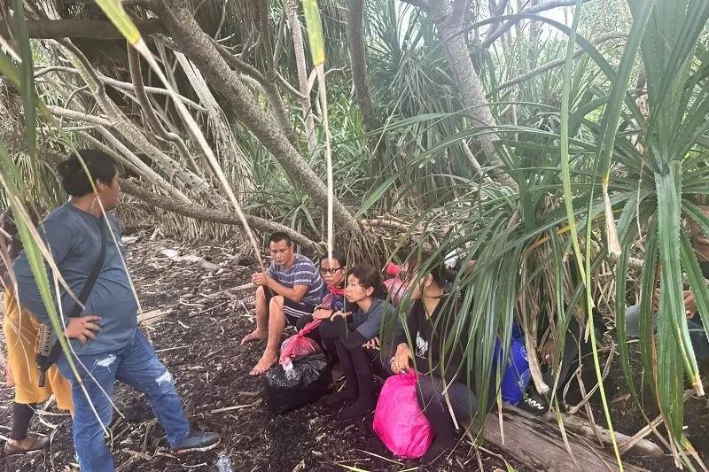 Sejumlah PMI dan WNA Ditangkap Polisi di Kawasan Hutan Pinggir Laut Desa Sepahat Bengkalis