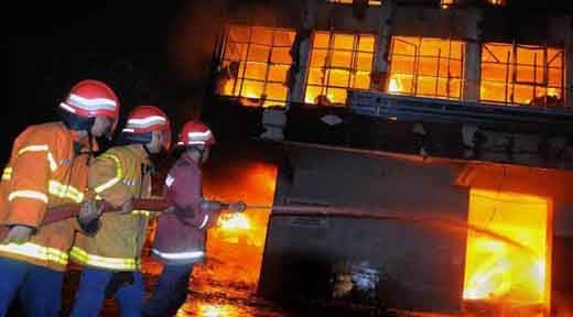 Rumah Milik Tumpal Siregar di Jalan Umbansari Rumbai Pekanbaru Terbakar