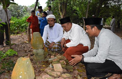 Makam Kuno di Dusun Sukajadi Kabupaten Bengkalis, Ada Sejarah yang Belum Terungkap hingga Kini