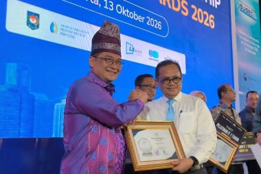 baskompsi-tetapkan-sekdaprov-riau-syahrial-abdi-peringkat-pertama-sekda-terbaik-seindonesiab