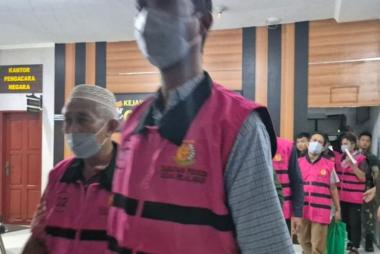 brugikan-negara-rp34-miliar-6-asn-di-pelalawan-riau-ditahan-kejaksaan-karena-diduga-terlibat