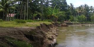 Buang Hajat Tengah Malam di Sungai Indragiri, Pak Kadir Dikabarkan Tenggelam