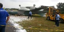 pesawat-f16-kecelakaan-operasional-jet-tempur-di-lanud-roesmin-nurjadin-pekanbaru-dihentikan