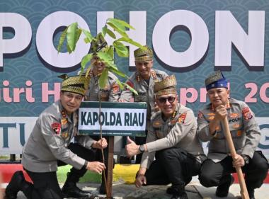 bkapolda-riau-lakukan-kunker-di-indragiri-hulu-dengan-mengusung-semangat-pelestarian-lingkunganb