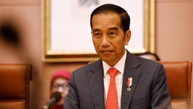 Berani Memfitnah Presiden Jokowi di Twitter, Pria di Kepri Ditangkap Polisi saat Sedang Belanja di Supermarket