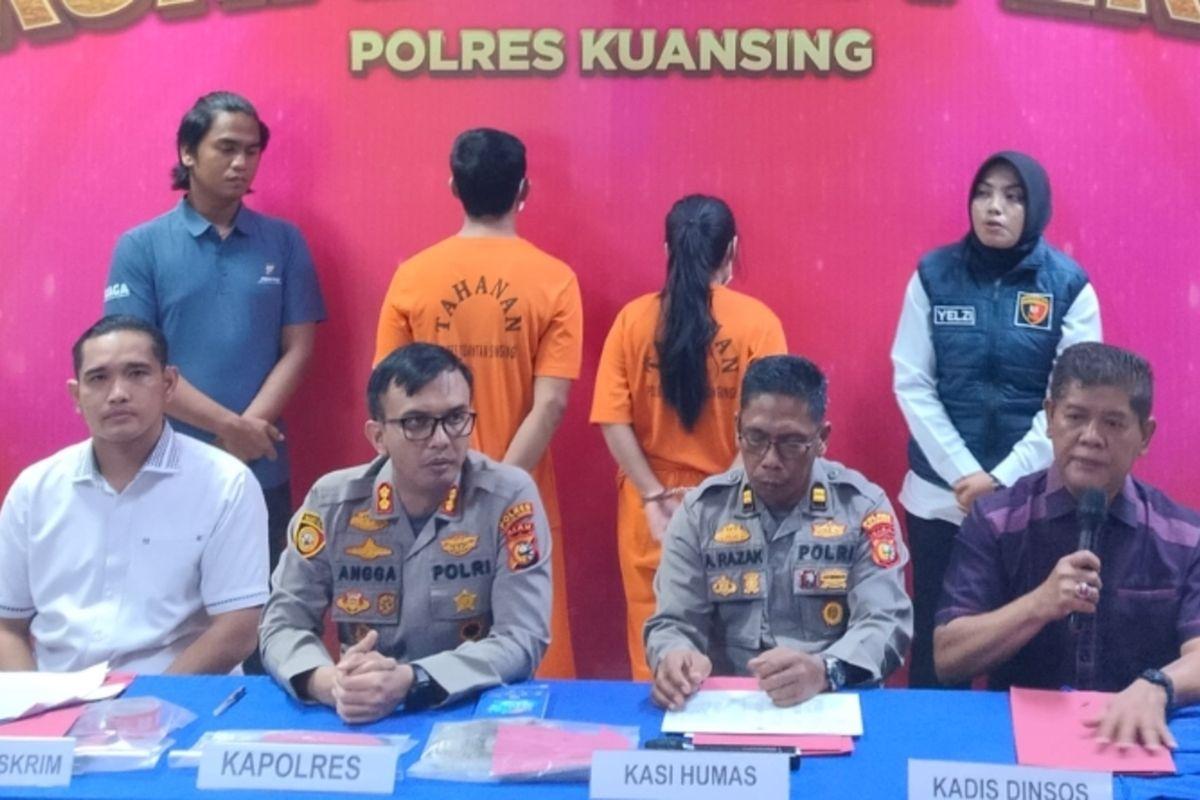 <b>Sambil Tertawa, Istri Rekam Suaminya Siksa Bayi 2 Tahun hingga Tewas karena Rewel di Riau</b>