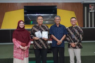 bfaperta-unilak-gelar-kuliah-umum-bedah-nilai-tukar-rupiah-masa-depan-industri-perkebunan-riau