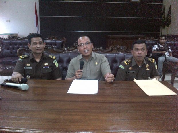 Staf Ahli Gubernur Riau Ditahan karena Diduga Korupsi Lahan Asrama Haji Rp8 Miliar